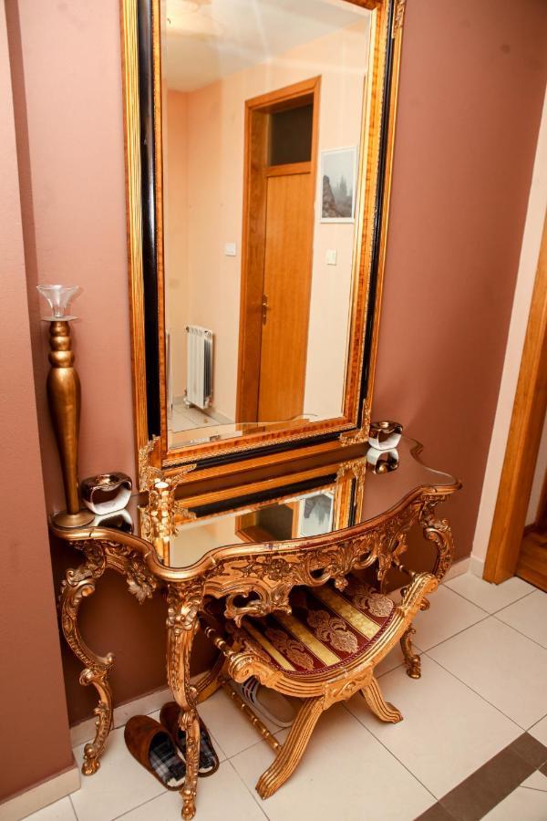 Ugodan I Luksuzan Apartman Banja Luka Exteriör bild