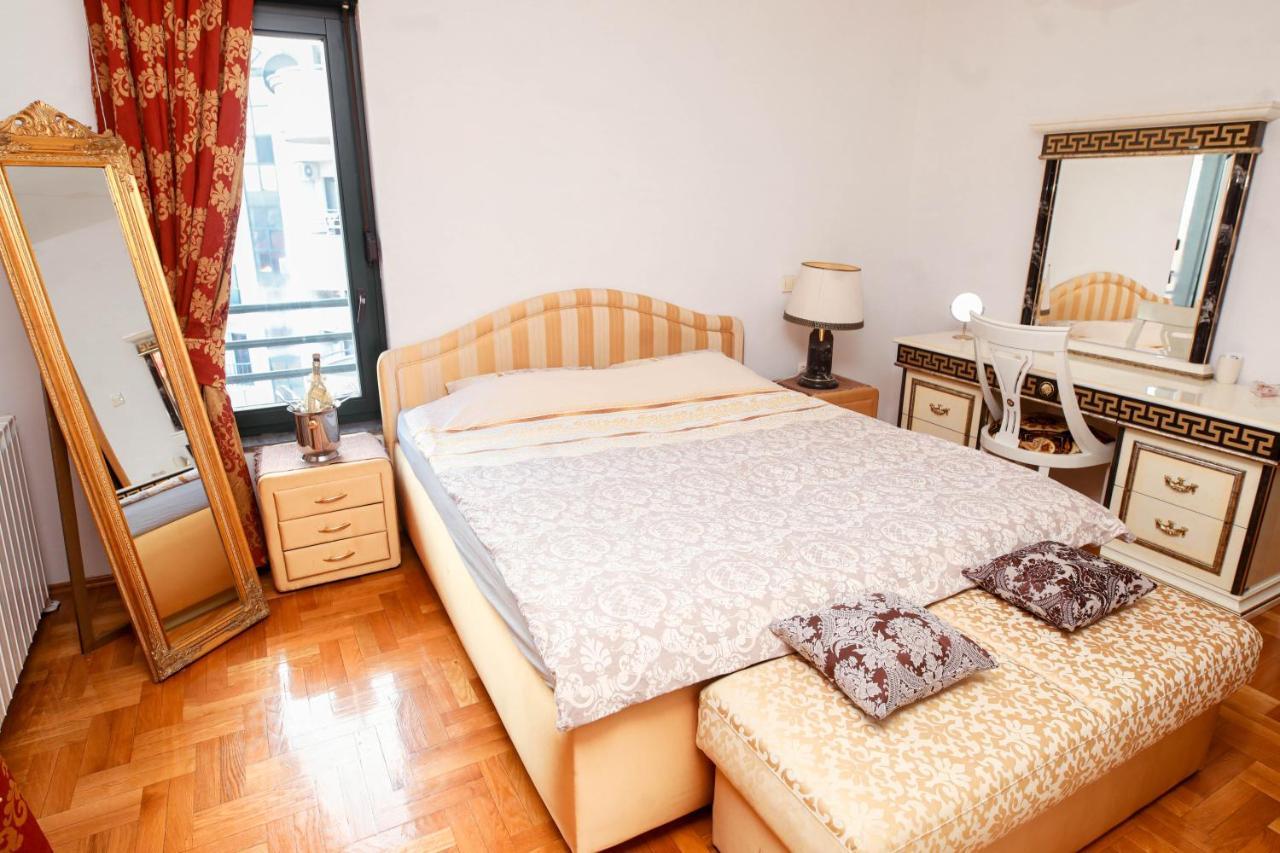 Ugodan I Luksuzan Apartman Banja Luka Exteriör bild
